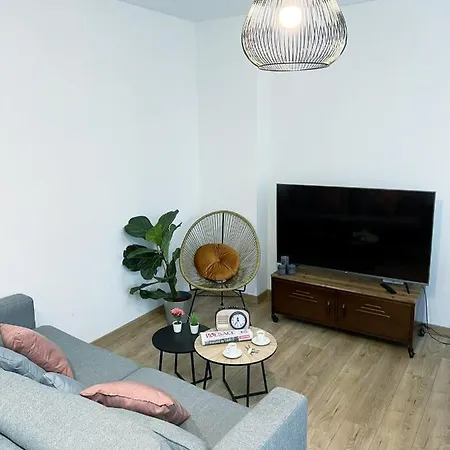 Le Convivial, Centre