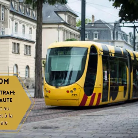 Le Convivial, Centre